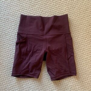 Athleta Stash Salutation 7” Bike Short